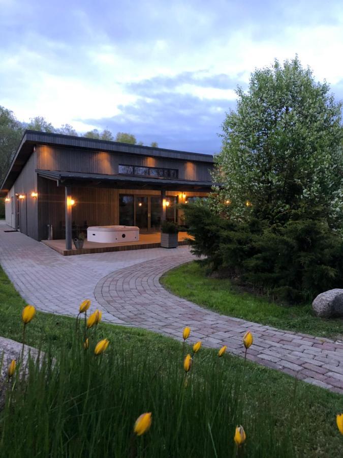 Plavas House *